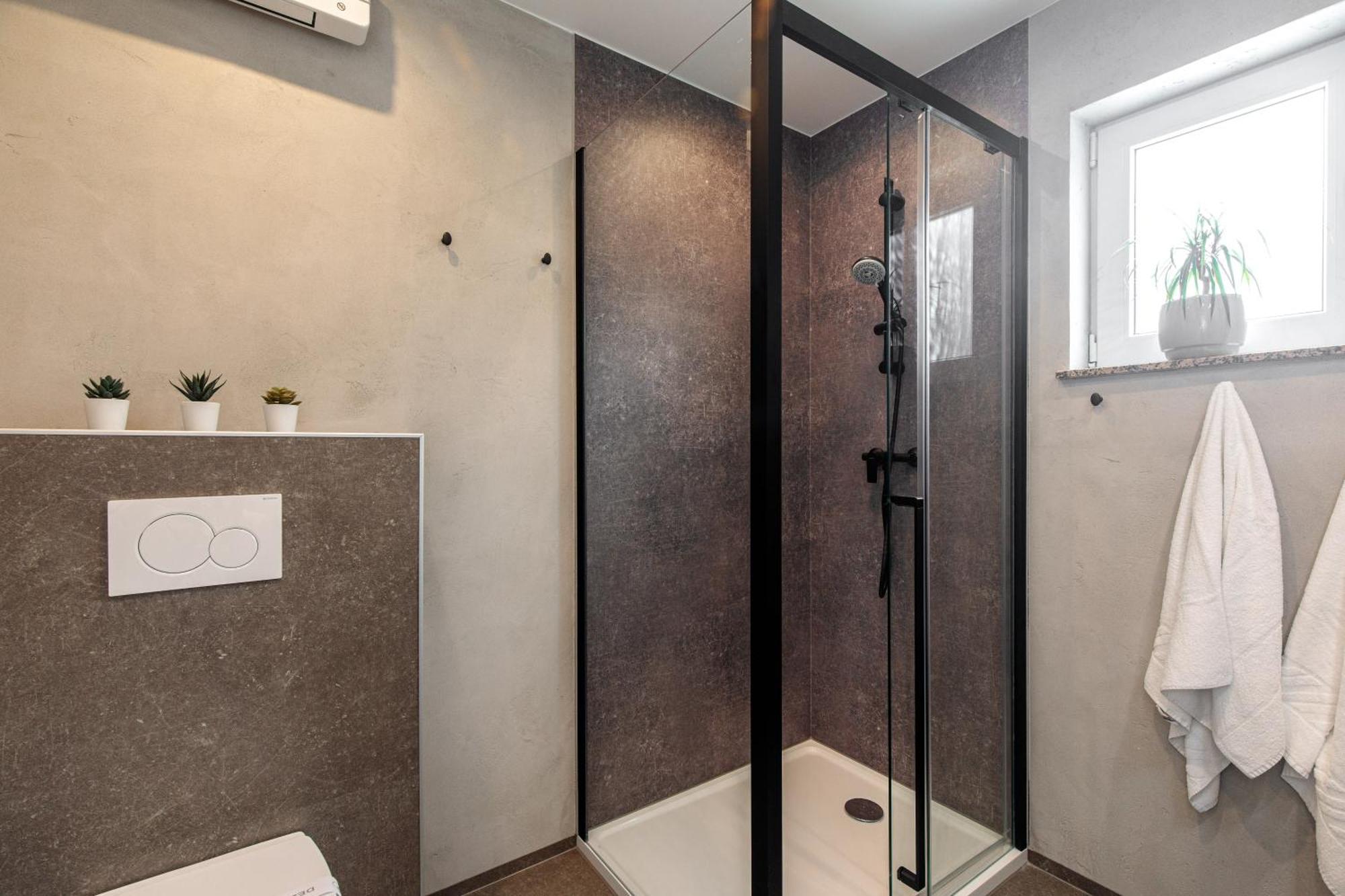 Apartment House Lijan Veglia Exterior foto